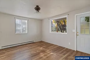 289 S 3rd St, Lebanon, OR 97355 - Photo 7