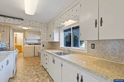 2032 SE Garden Way, Waldport, OR 97394 - Photo 9