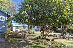 2032 SE Garden Way, Waldport, OR 97394 - Photo 5