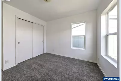 2020 S 12th St, Lebanon, OR 97355 - Photo 9