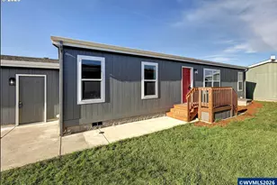 2020 S 12th St, Lebanon, OR 97355 - Photo 1