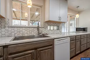 3947 Stanley Ln S, Salem, OR 97302 - Photo 9