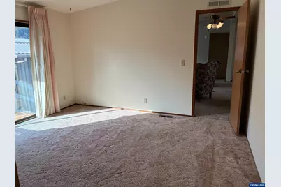 1307 S Water (#25) St, Silverton, OR 97381 - Photo 21