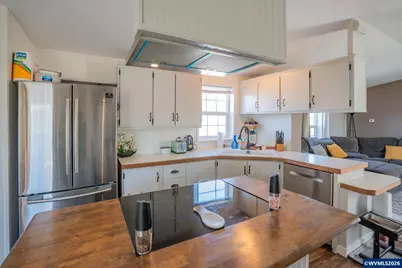 31919 N Lake Creek #38 Dr, Tangent, OR 97389 - Photo 7