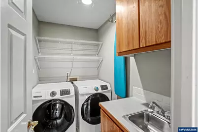 3717 NW 25th Av, Albany, OR 97321 - Photo 33