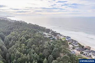 1109 SW 15th St, Lincoln City, OR 97367 - Photo 37