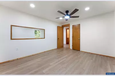 28130 Water Ln, Sweet Home, OR 97386 - Photo 15