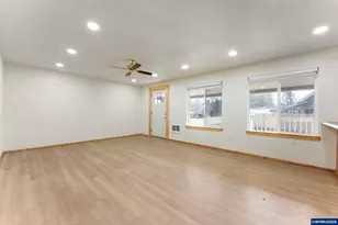 28130 Water Ln, Sweet Home, OR 97386 - Photo 5