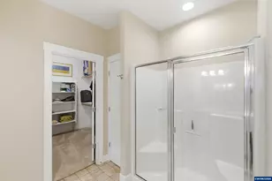 527 Grandover Ave SE, Salem, OR 97306 - Photo 23