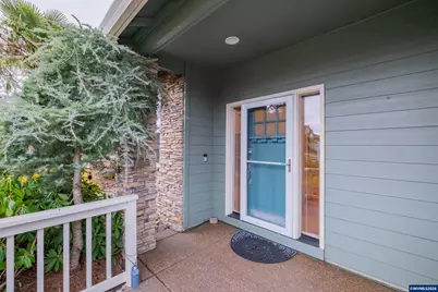 527 Grandover Av SE, Salem, OR 97306 - Photo 3