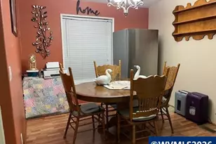 642 Royalty Cir NE, Salem, OR 97301 - Photo 9