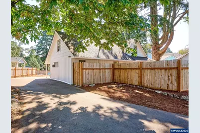 655 Idylwood Dr SE, Salem, OR 97302 - Photo 33