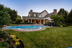 2628 Edgewater Dr, Eugene, OR 97401 - Photo 45