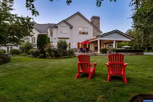 2628 Edgewater Dr, Eugene, OR 97401 - Photo 43