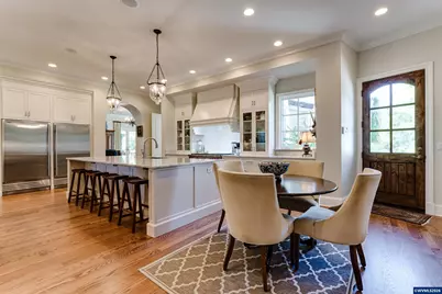 2628 Edgewater Dr, Eugene, OR 97401 - Photo 11