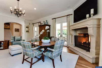 2628 Edgewater Dr, Eugene, OR 97401 - Photo 15