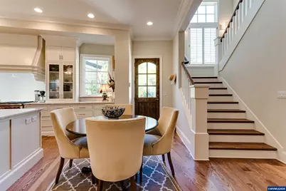 2628 Edgewater Dr, Eugene, OR 97401 - Photo 13