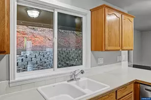 6049 Fircrest St SE, Salem, OR 97306 - Photo 15