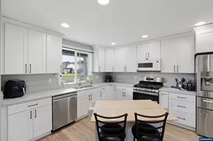 544 Walker Rd, Lebanon, OR 97355 - Photo 9