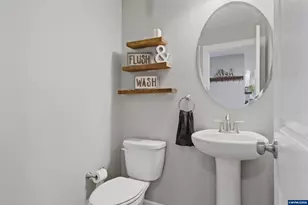 544 Walker Rd, Lebanon, OR 97355 - Photo 17