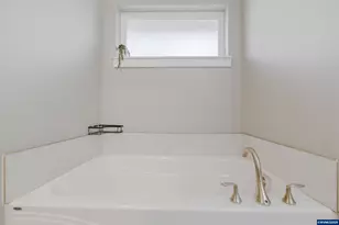 544 Walker Rd, Lebanon, OR 97355 - Photo 23