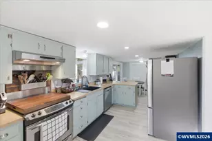 28484 Santiam Hwy, Sweet Home, OR 97386 - Photo 9