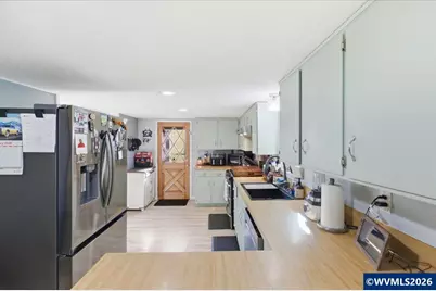 28484 Santiam Hwy, Sweet Home, OR 97386 - Photo 11