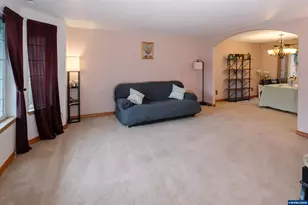 1254 Crystal Ln, Lafayette, OR 97127 - Photo 3