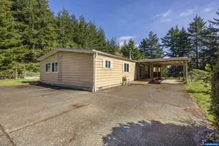 533 N Bayview Rd, Waldport, OR 97394 - Photo 5