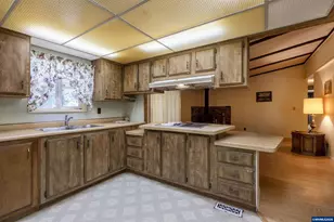 533 N Bayview Rd, Waldport, OR 97394 - Photo 29