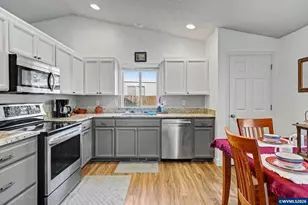 5158 Courtlyn Ct NE, Keizer, OR 97303 - Photo 9