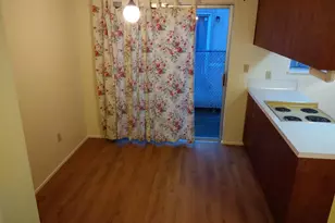 555-557 NW Oak Av, Corvallis, OR 97333 - Photo 7