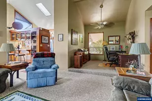 375 Indian Hills Ct SE, Salem, OR 97302 - Photo 17