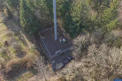 27914 Walkerwood Ln, Sweet Home, OR 97386 - Photo 33