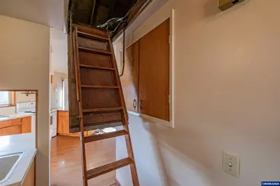 27914 Walkerwood Ln, Sweet Home, OR 97386 - Photo 27