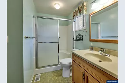 163 W Clackamas Cir, Woodburn, OR 97071 - Photo 17
