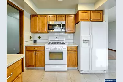 163 W Clackamas Cir, Woodburn, OR 97071 - Photo 13