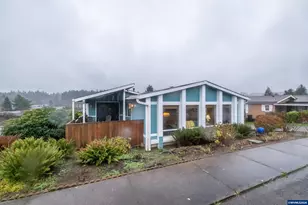 2120 Robins Ln SE, Salem, OR 97306 - Photo 47