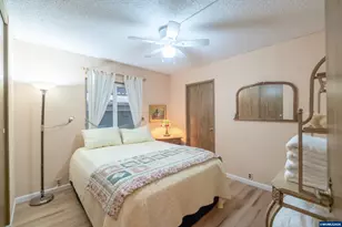 2120 Robins Ln SE, Salem, OR 97306 - Photo 29