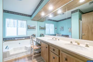 2120 Robins Ln SE, Salem, OR 97306 - Photo 37