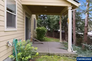 323 Lydia Ln, Lebanon, OR 97355 - Photo 35