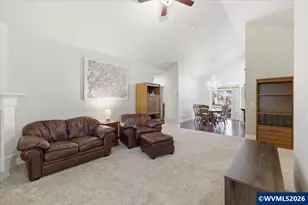 323 Lydia Ln, Lebanon, OR 97355 - Photo 7