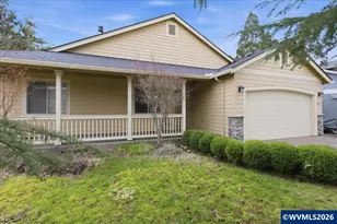 323 Lydia Ln, Lebanon, OR 97355 - Photo 3