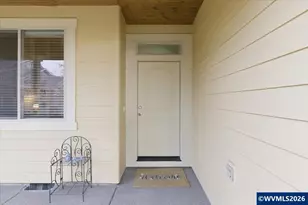 323 Lydia Ln, Lebanon, OR 97355 - Photo 5