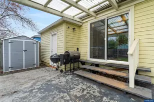 1835 24th St NE, Salem, OR 97301 - Photo 35