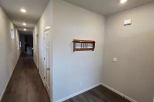 1525 Stasny Ave SE, Albany, OR 97322 - Photo 3