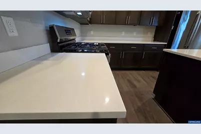 1525 Stasny Av SE, Albany, OR 97322 - Photo 11