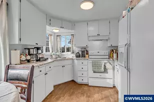 1365 Market St NE, Salem, OR 97301 - Photo 11