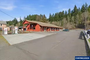 300 NW Santiam Bl, Mill City, OR 97360 - Photo 3