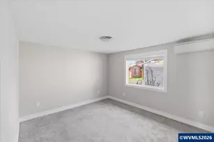 300 NW Santiam Bl, Mill City, OR 97360 - Photo 23